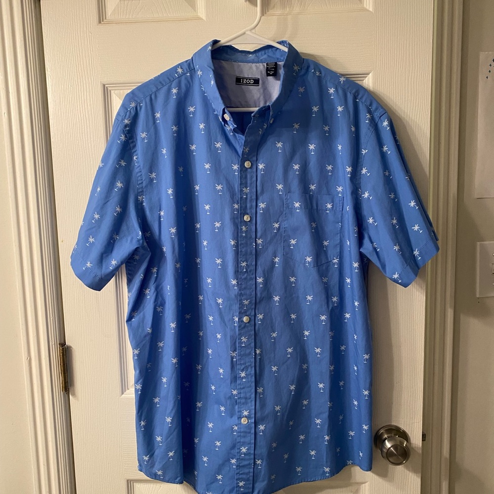 Izod mens XL short sleeve button down shirt palm tree